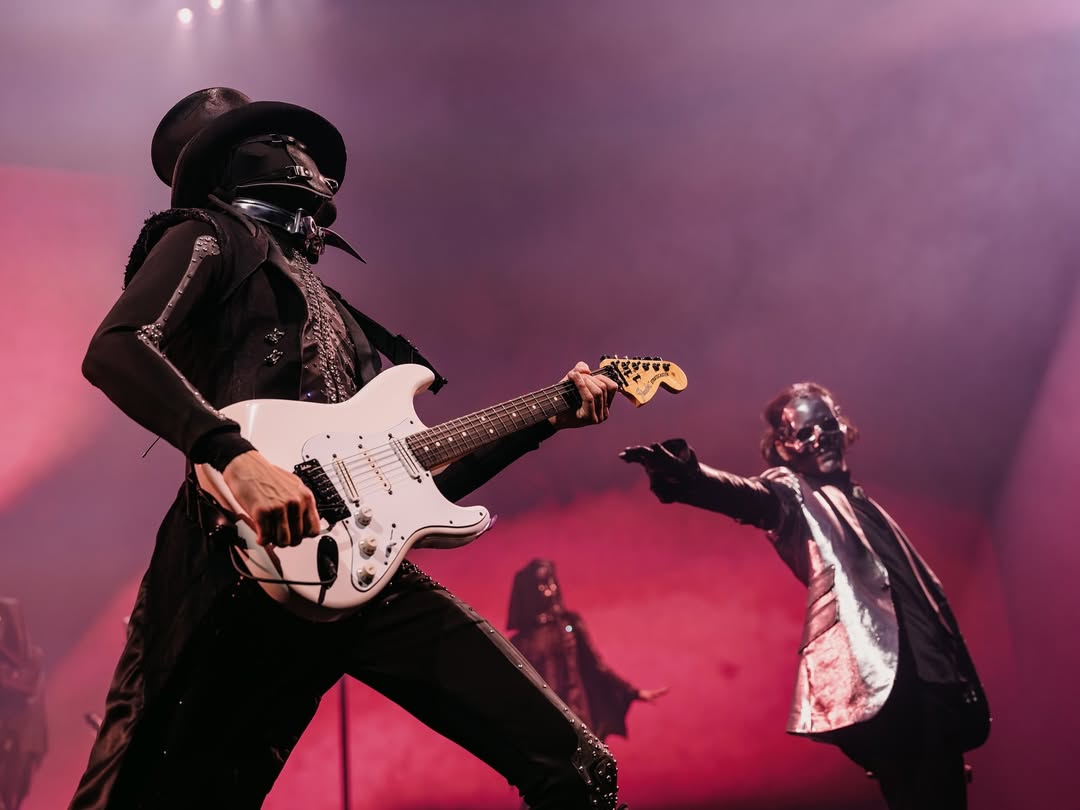 Ghost: El primer milagro de Papa Perpetua